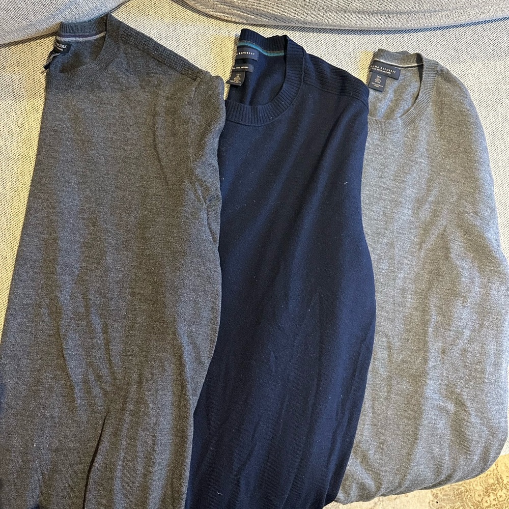 Men’s XL Tall Banana Republic 100% Merino Wool Crew Neck Sweaters
